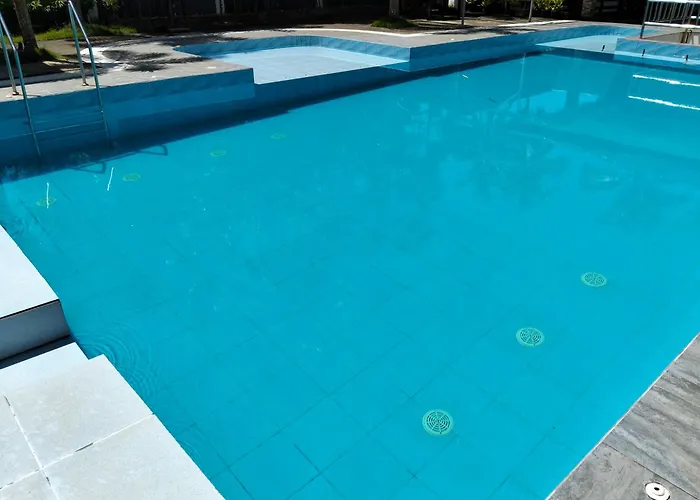 Malibhu View Resort